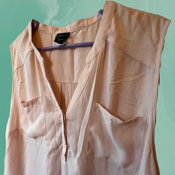 Torrid Blush Pink Sleeveless Pocket Blouse - Picture 4 of 11